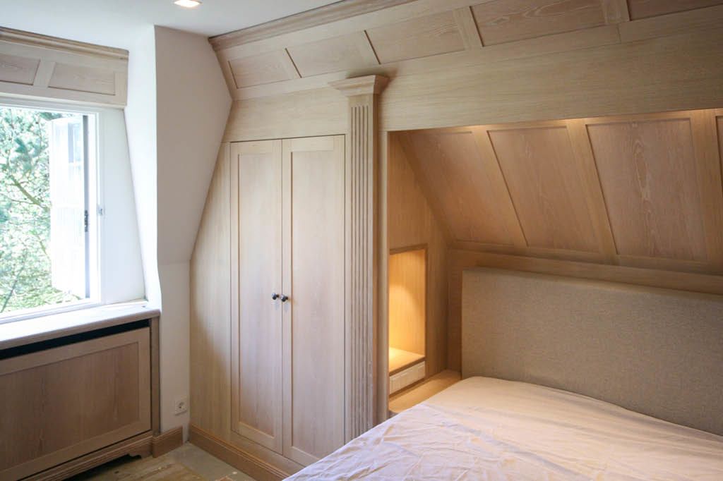 Schlafzimmer Schlafzimmermöbel Schlafzimmereinrichtung aus Holz Einbauschrank Kleiderschrank Schlafzimmerschrank Massivholz Echtholz Spezialanfertigung Sylt vom Tischler auf Maß Hamburg Holzmöbel